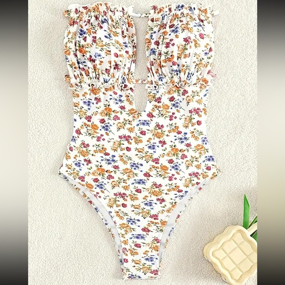 Women’s One Piece Cut-Out Floral Strapless Baithing Suit Size M - Picture 5 of 6